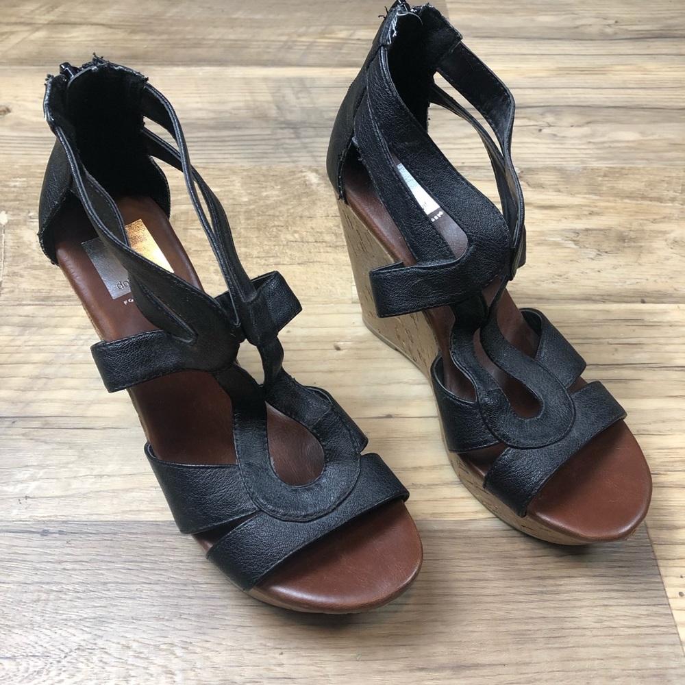 Dolce Vita Black Gladiator Wedge Sandals 7